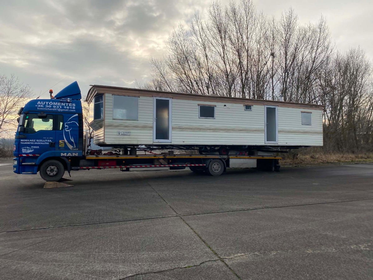 Kósi Richárd - Kósi-Mobil Trans – Mobilház telepítés