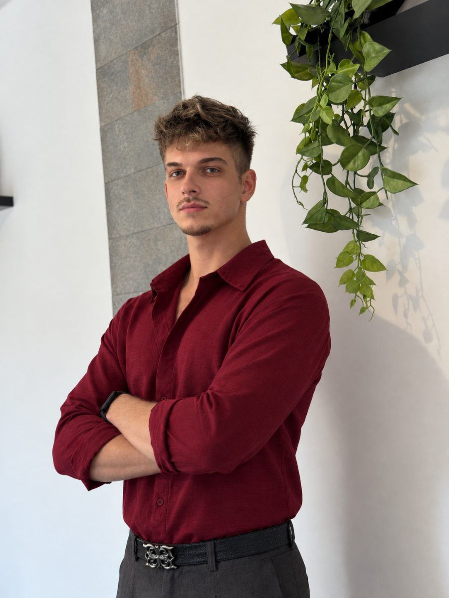 Webdiamond – UI/UX Designer